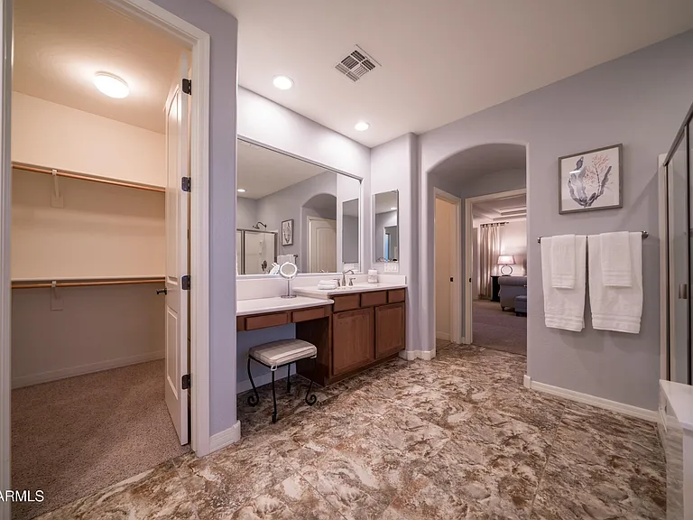 2681 E Hampton Ln — Photo 37