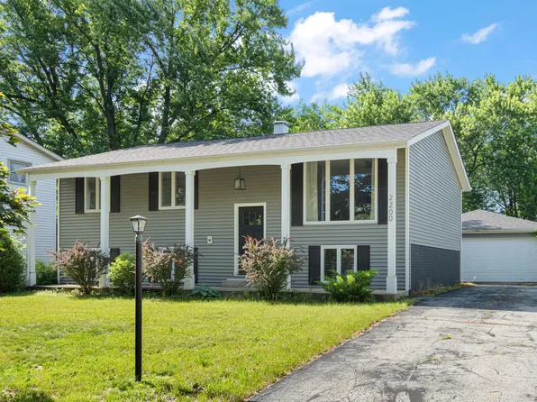 2200 Shallowford Dr, Valparaiso, IN 46383
