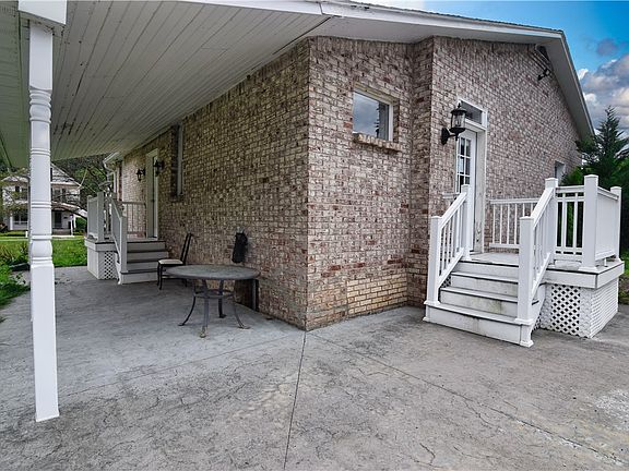 2nd image of 545 Elk St