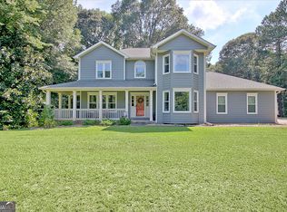 75 Carriage Gate Dr, Sharpsburg, GA 30277