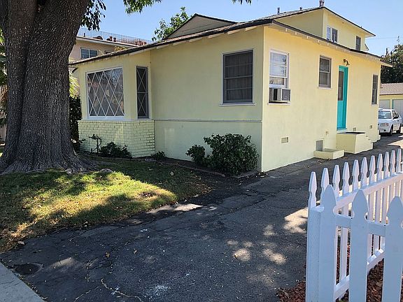 3rd image of 334 W Alameda Ave