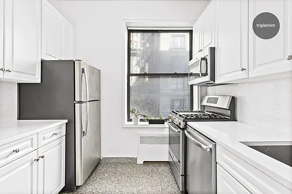 Sold by Triplemint | media 21