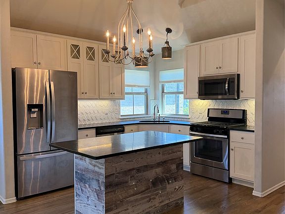 5th image of 3408 W Norman Pl