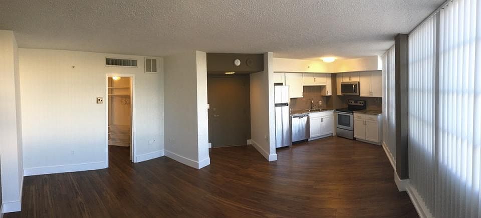 1st image of 470 3rd St S #415