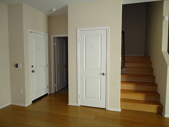 2nd image of 10950 Kittridge St