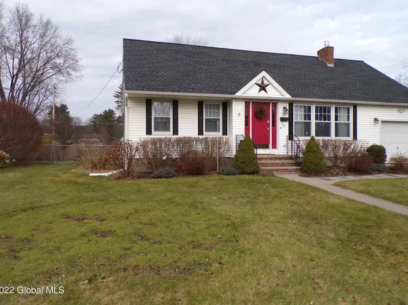 27 Pershing Road, Queensbury, NY 12804