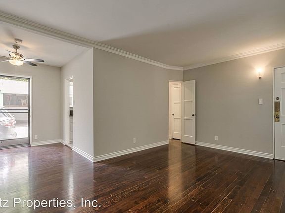 3rd image of 1352 Havenhurst Dr APT 7