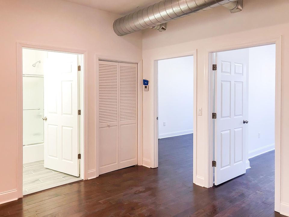 2nd image of 131 E Front St #1C