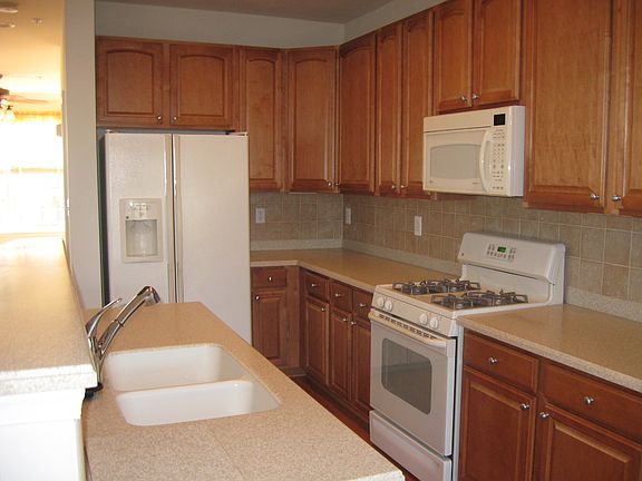 5th image of 2478 Cheyenne Dr