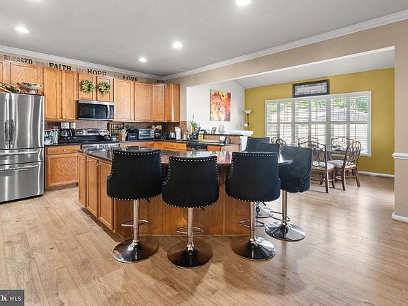 3rd image of 1304 Amedoro Ct