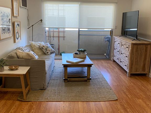 2nd image of 1737 Butler Ave APT 9