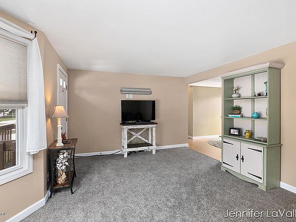 5th image of 4588 Meryton Ave NW