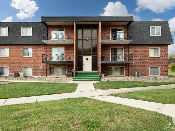 3012 171st St APT 2E, Hazel Crest, IL 60429