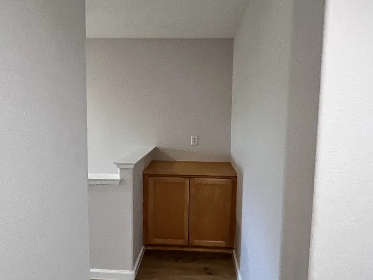 2364 Millstream Ln — Photo 33