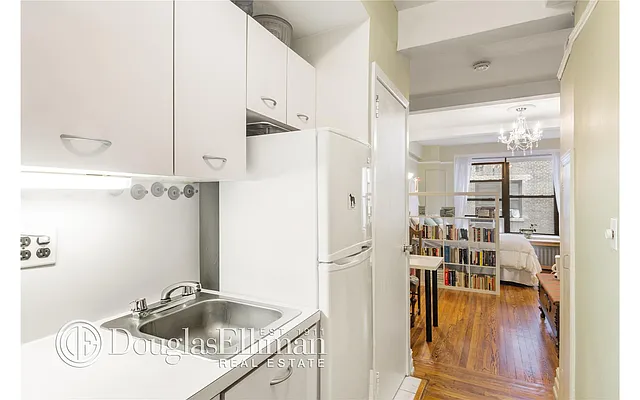 Sold by Douglas Elliman | media 4