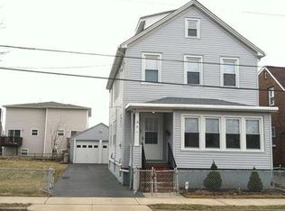 9 Mary St, Carteret, NJ 07008