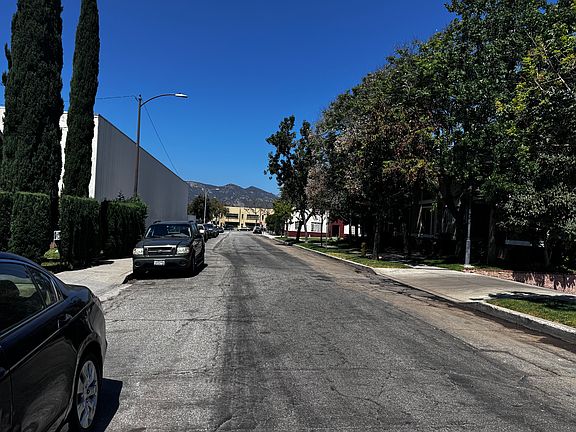 4th image of 147 W Acacia Ave APT 103