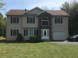 1105 Sunside Rd, Long Pond, PA 18334