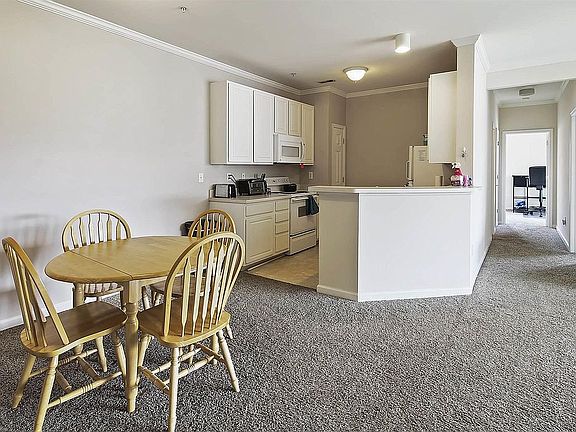 4th image of 303 N Knollwood Dr Suite 6203