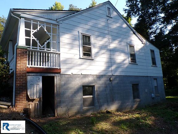 3rd image of 749 Mount Cross Rd