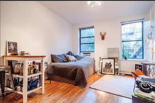 Rented by New York Realty | media 12