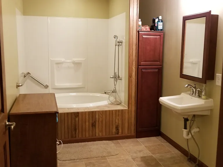 5625 Tower Ave — Photo 2