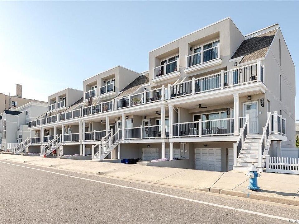 1st image of 75 E Broadway #6B