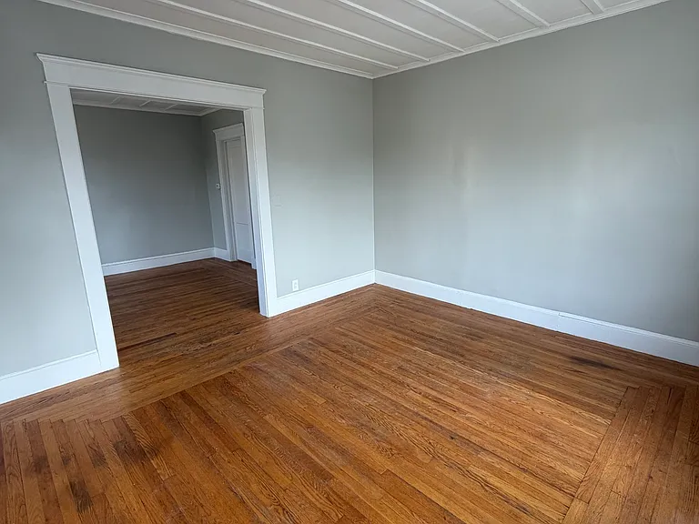135 East Ave #2 — Photo 4
