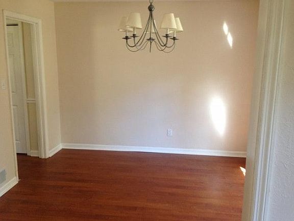 4th image of 4834 Heathe Dr