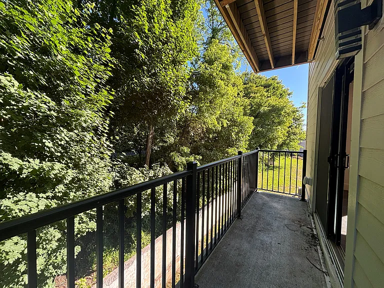 Netherwood Flats — Photo 15