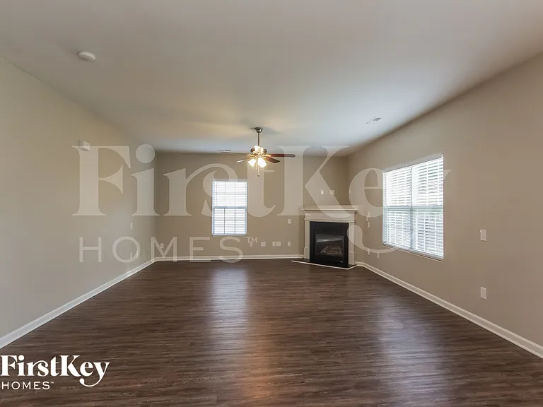 2026 Craver Meadows Dr — Photo 4