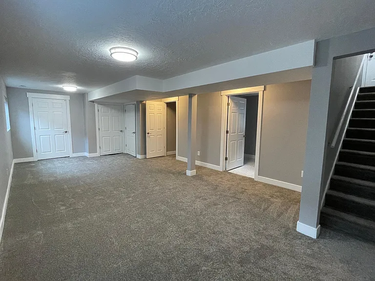 1224 W Indiana Ave #B — Photo 13