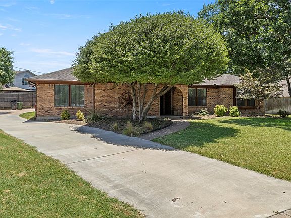 3rd image of 4812 Arabian Ct