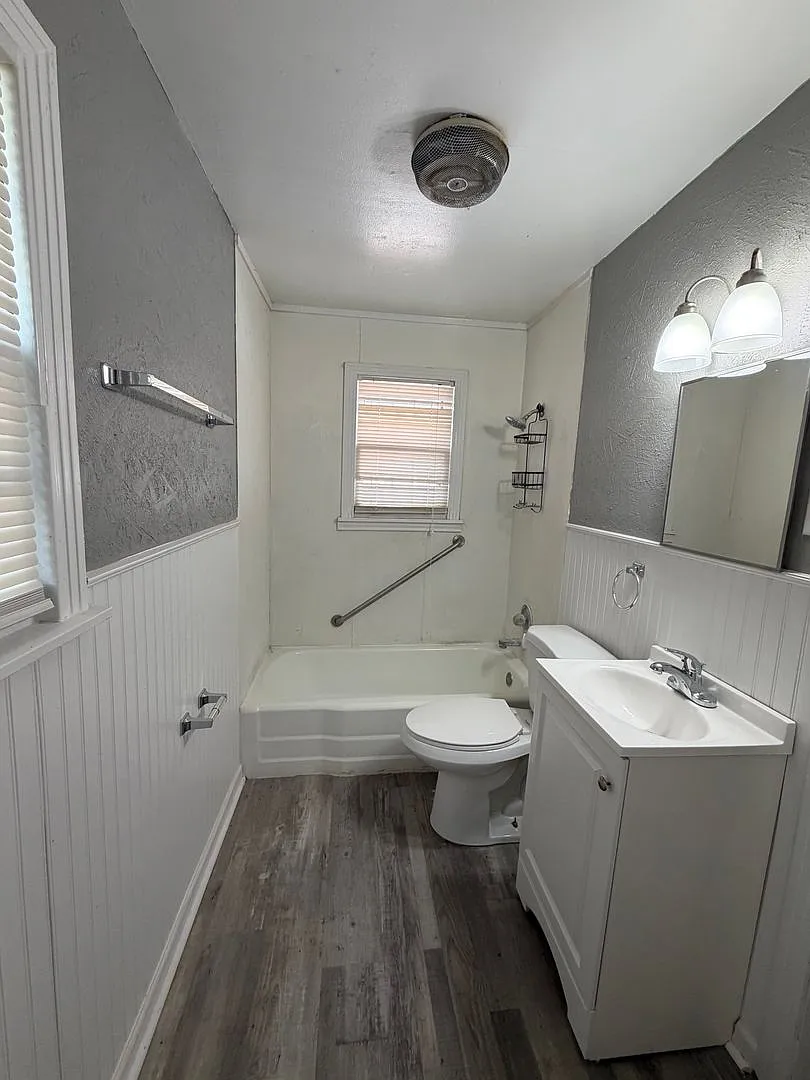 Spacious 4bed 3bath in Medical District — Photo 2