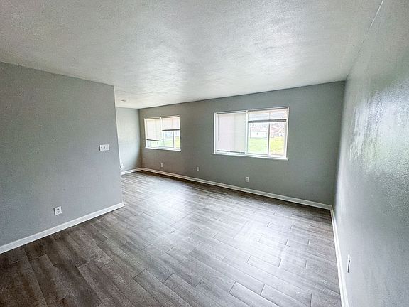 3rd image of 2904 S Pennsylvania St APT 7