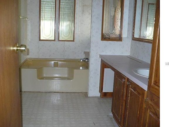 3rd image of 2675 Lake Grassmere Cir #902