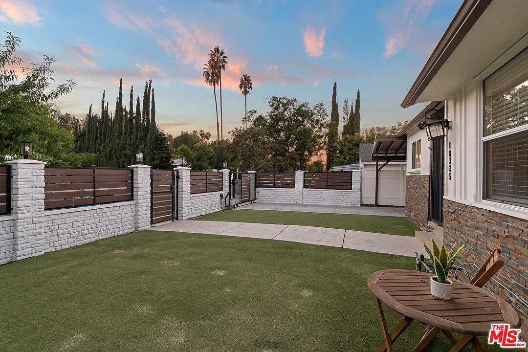 3 bed, 3.0 bath, 1676 sqft, $7,000 — Photo 4