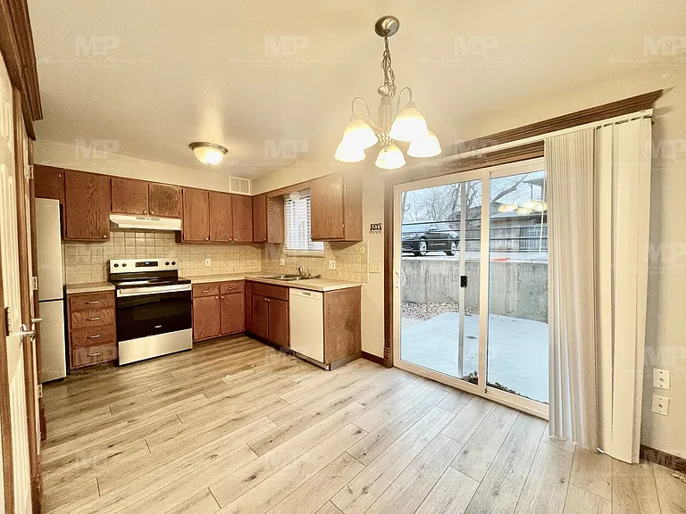 1628 Azalea Dr #3 — Photo 4