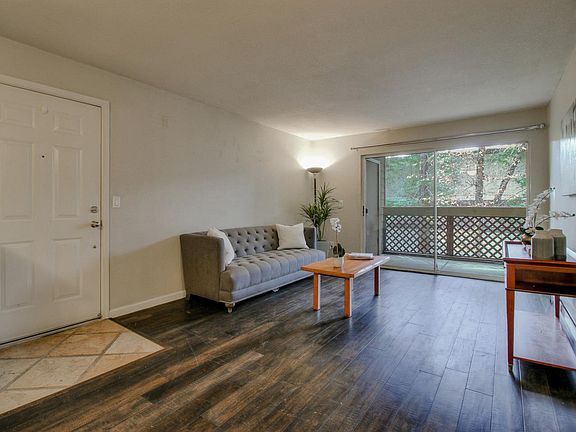 5th image of 1175 Yarwood Ct
