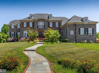 712 Walton Ct, Moorestown, NJ 08057