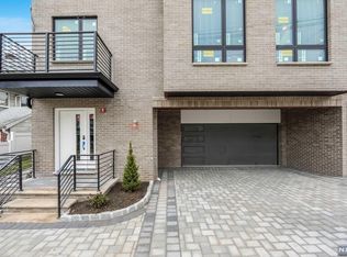 109 Henry Ave #B, Palisades Park, NJ 07650