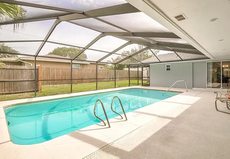 2558 Rosery Rd E — Photo 23