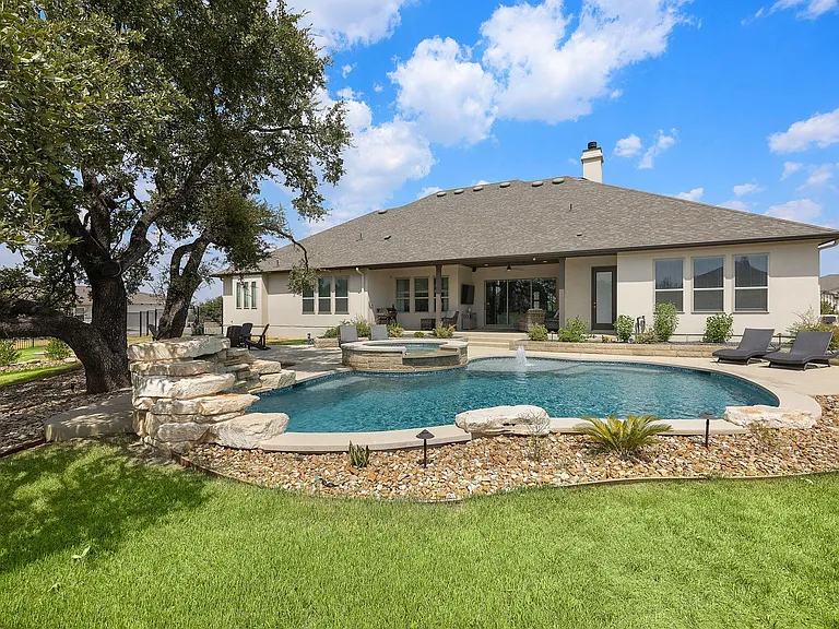 109 Houston Loop #A — Photo 30