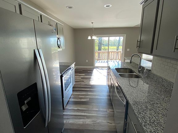 3rd image of 107 Olive Branch Dr