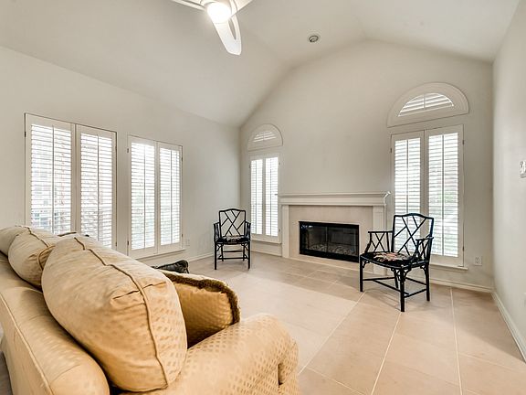 3rd image of 6076 Willow Wood Ln