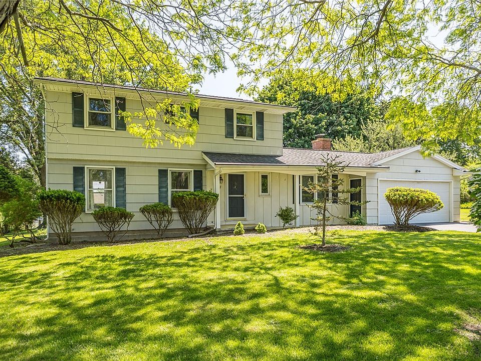 1st image of 12 Blue Spruce Ln