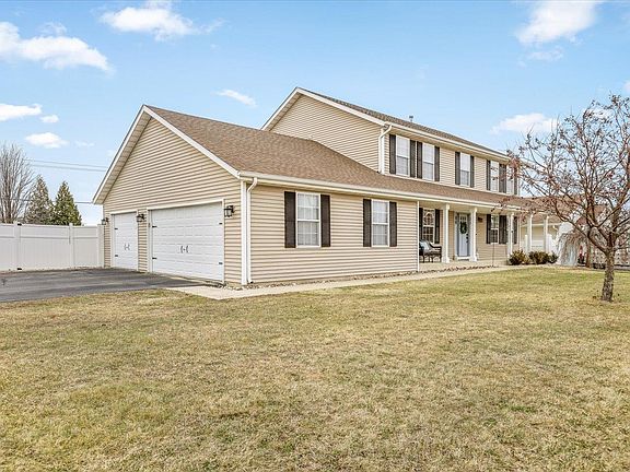 3rd image of 7218 Salzbrenner Ln