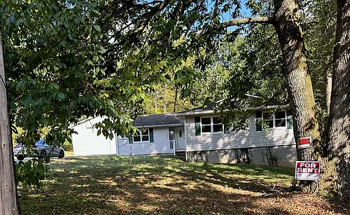 7379 Peaceful Acres Rd Photo 1