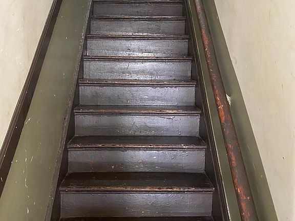 2nd image of 137 Parker St APT 1