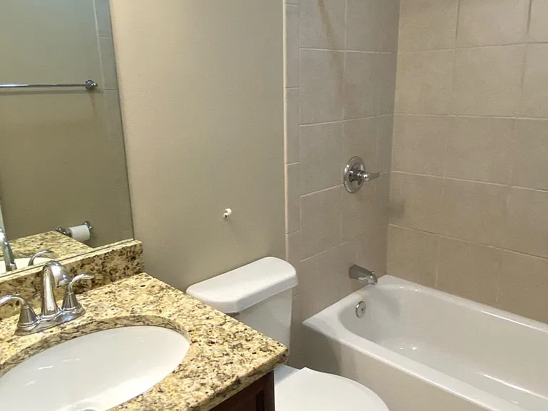 2011 Vermont Ave NW #A — Photo 11